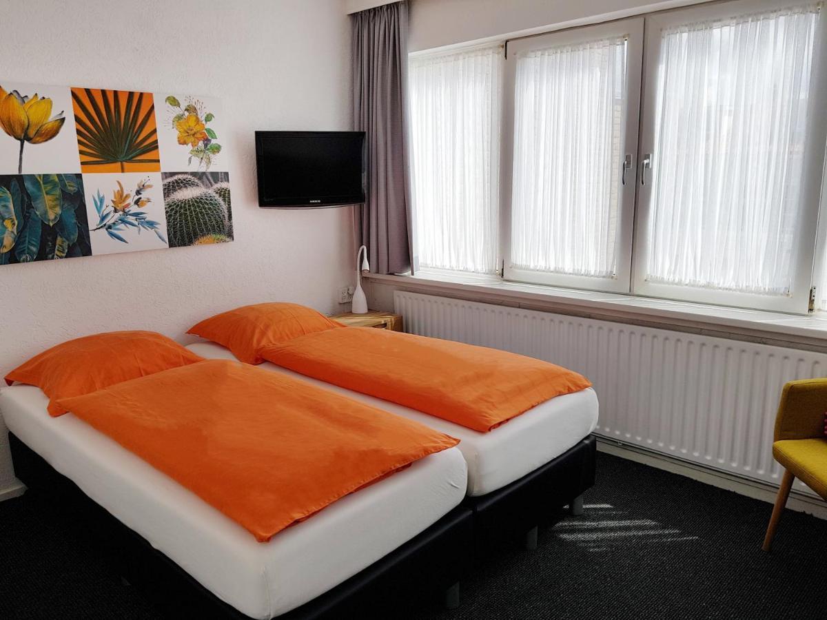 Hotel B&B Seahorse Katwijk aan Zee Екстериор снимка